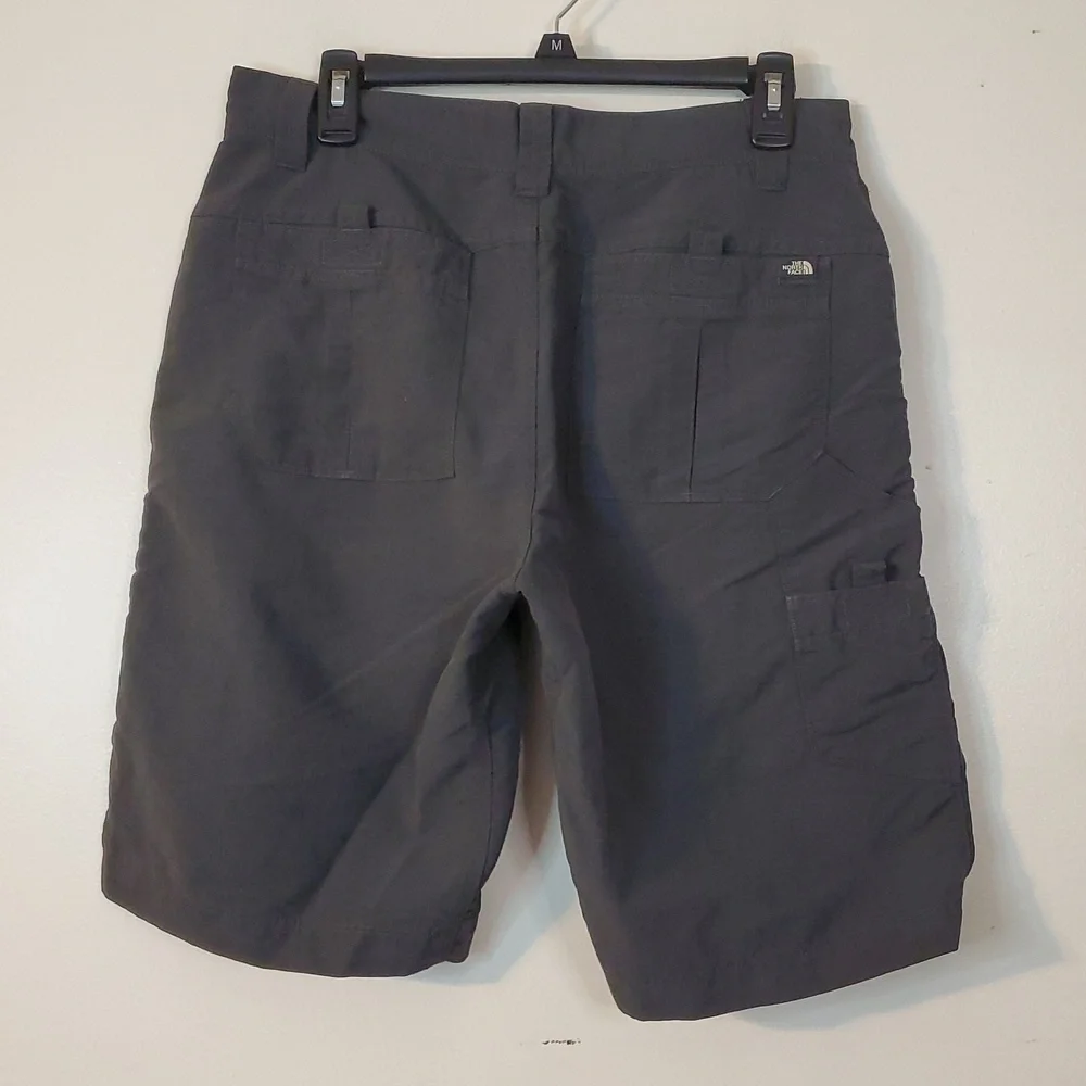 The North Face 11' Nylon Hiking Shorts Size 32 Grey Pockets Gorpcore Streetwear
